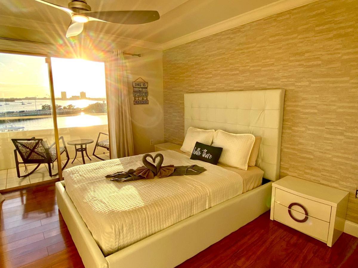 Deluxe Waterfront One Bedroom Apartment With Miami Skyline View, Free Parking 5 Mins Drive To Miami Beach Ngoại thất bức ảnh