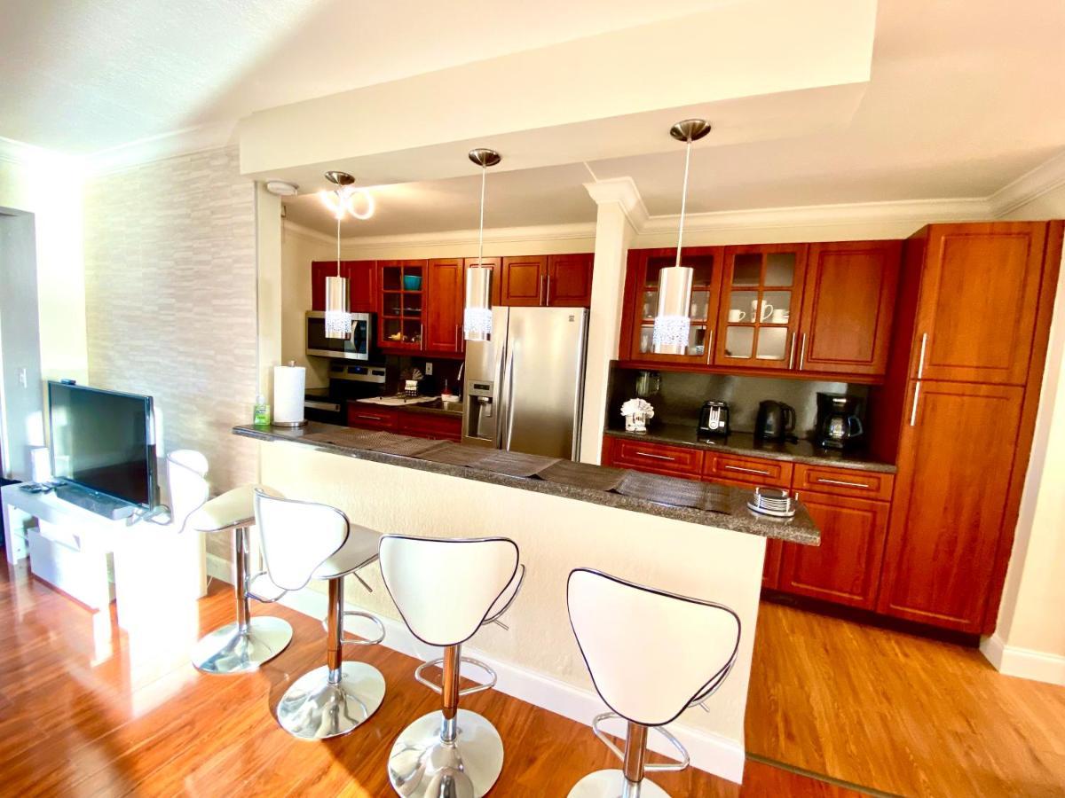 Deluxe Waterfront One Bedroom Apartment With Miami Skyline View, Free Parking 5 Mins Drive To Miami Beach Ngoại thất bức ảnh